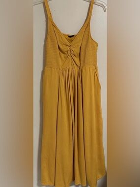 NWT Torrid Midi Lenny Smocked Bodice Dress Size 1X Yellow